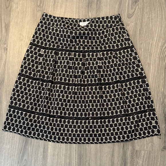 LOFT Dresses & Skirts - LOFT Black and White Geometric A-Line Skirt. Size 4